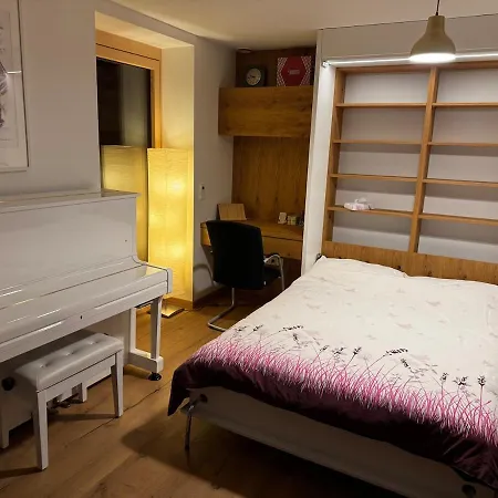 Apartment Cozy And Peaceful Premium With Free Parking *